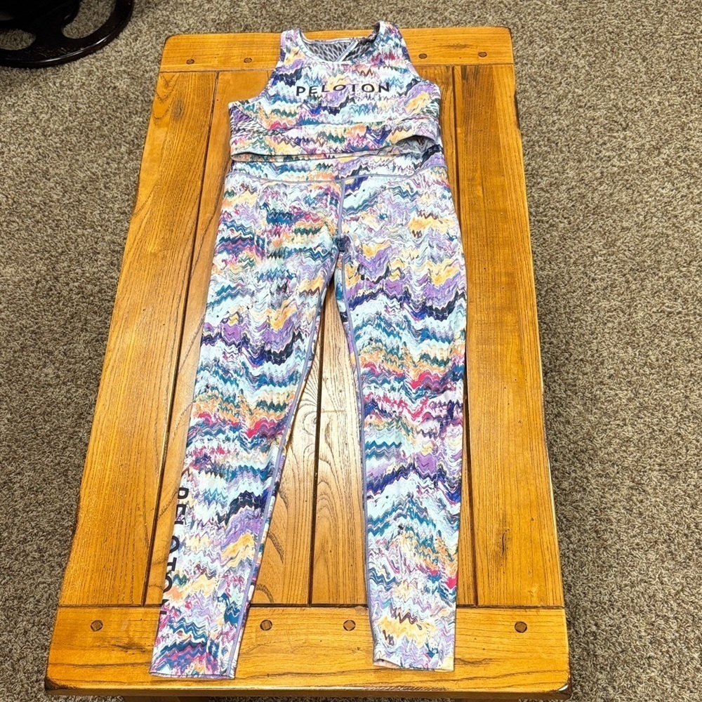 Peloton Multicolor Patterned Activewear Set